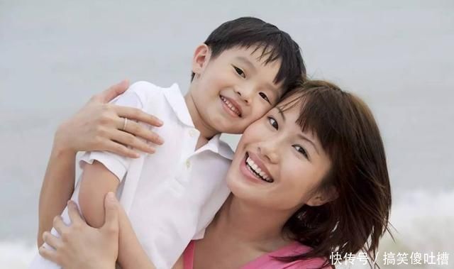 长辈们|5岁孩子用钥匙划伤车子,被宝爸暴揍,看清车子后悔不已