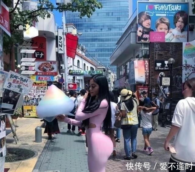 女孩子|140斤健身网红，腰臀比只有06，好身材让她魅力倍增