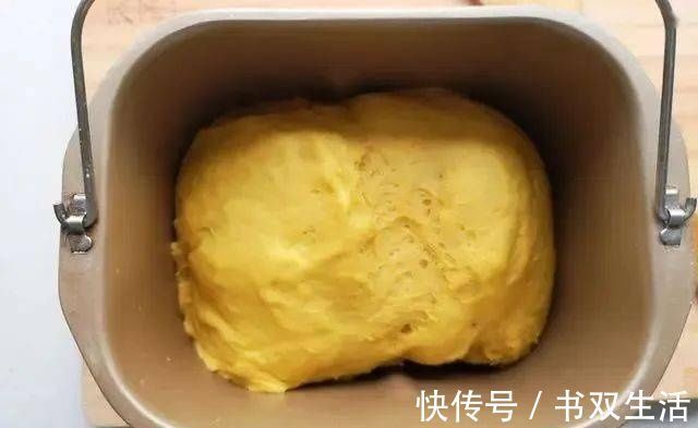 面包|自从学会它,再也不想买面包,平底锅就能做,暄软可口,越嚼越香