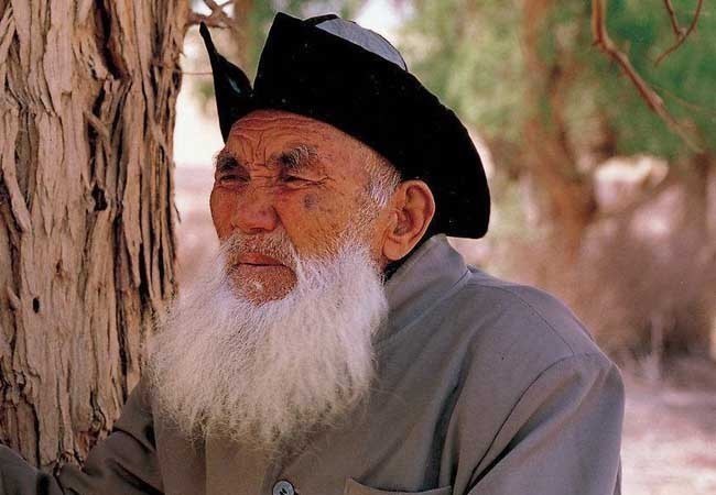 秘诀|105岁老汉分享养生秘诀,抽烟喝酒没关系,有一事却从来不做