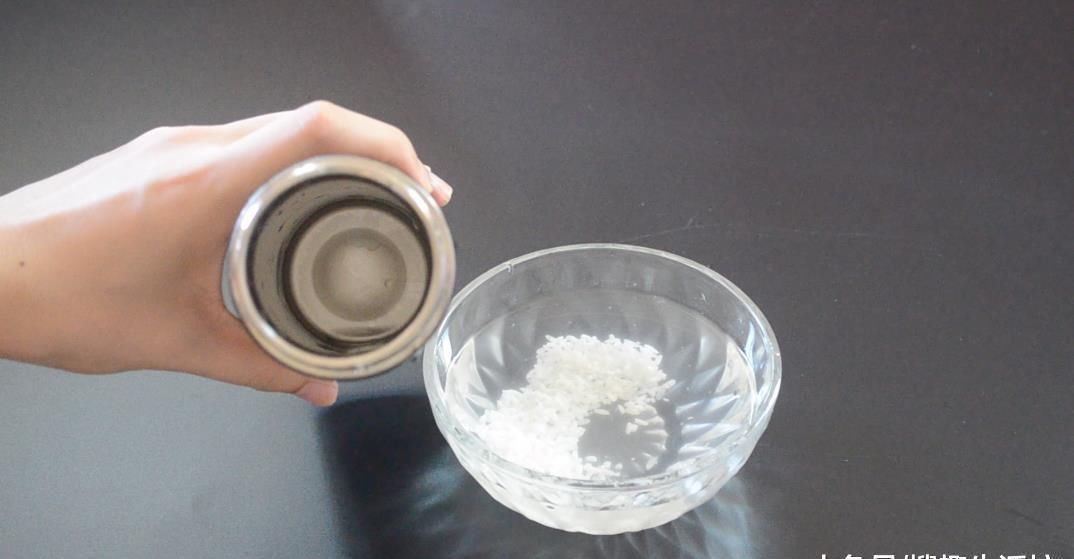 保温杯|保温杯太深不好清洗, 教你一招, 不用洗涤剂, 细菌污垢洗得干干净净