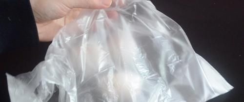 把鸡蛋放白酒里泡一泡,作用真厉害,解决了很多人的困扰,太实用了