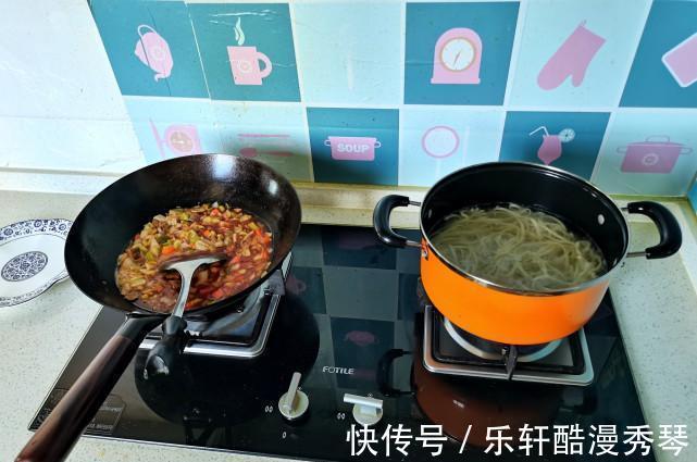 全家|早餐变个花样，一人一盘、一杯自制饮料，全家都吃香了