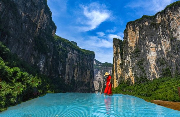 归来三峡|白帝城、瞿塘峡、三峡之巅、天坑地缝、三峡原乡…… 奉节这份旅游指南，让你好好享受“好山好水好风光，有诗有橙有远方”的奉节