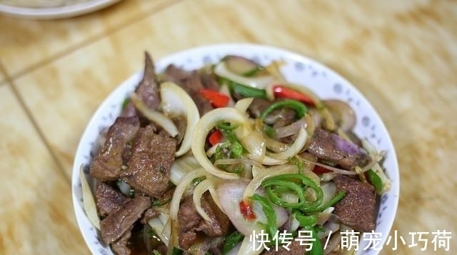 晚餐|四线城市的一家晚餐,一桌菜才花100多,网友:令人羡慕的物价