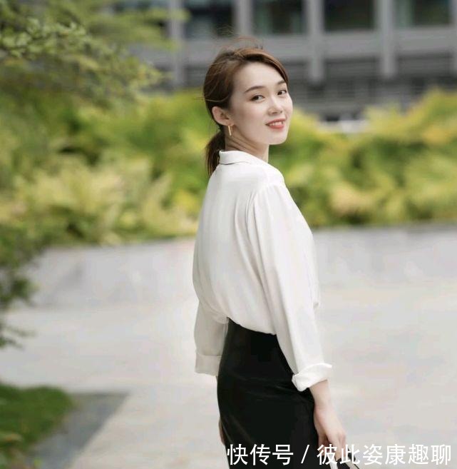 服装|简约又精致的职场穿搭,会让整个人更加精神,甚至可以美成焦点