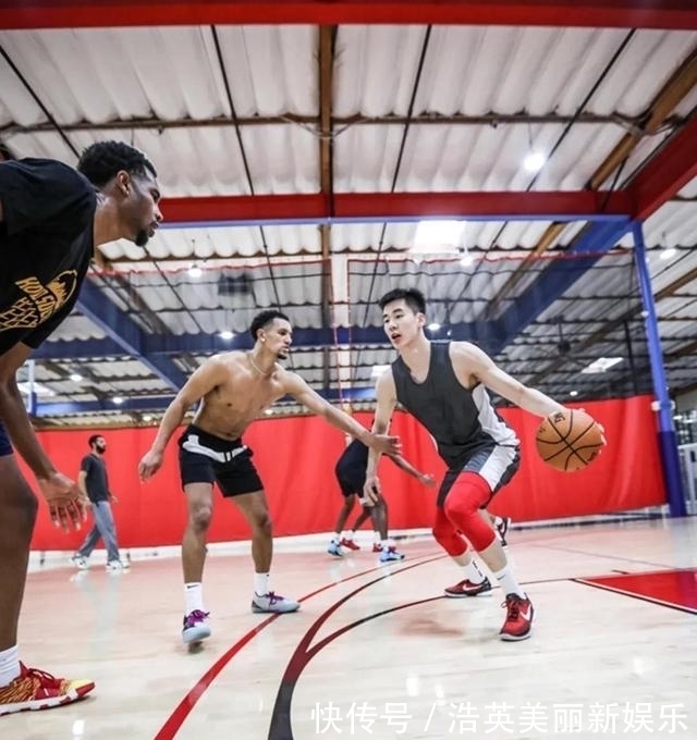 国青|上海后卫宣布退出NBA选秀,绯闻不断,昔日国青核心泯然众人矣?