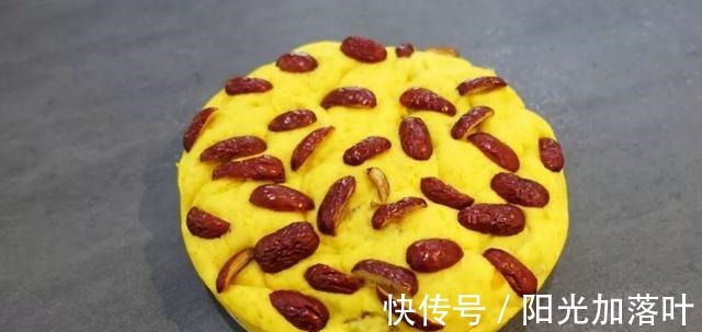 香甜可口，营养丰富！红枣南瓜糕希望您能喜欢，味道一级棒！