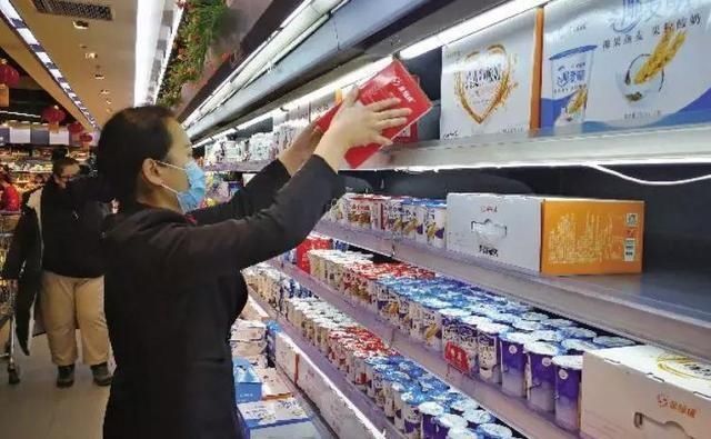 骆驼|为了长高,孩子连续喝奶三个月,身高只长一厘米脸上却“毁容”了