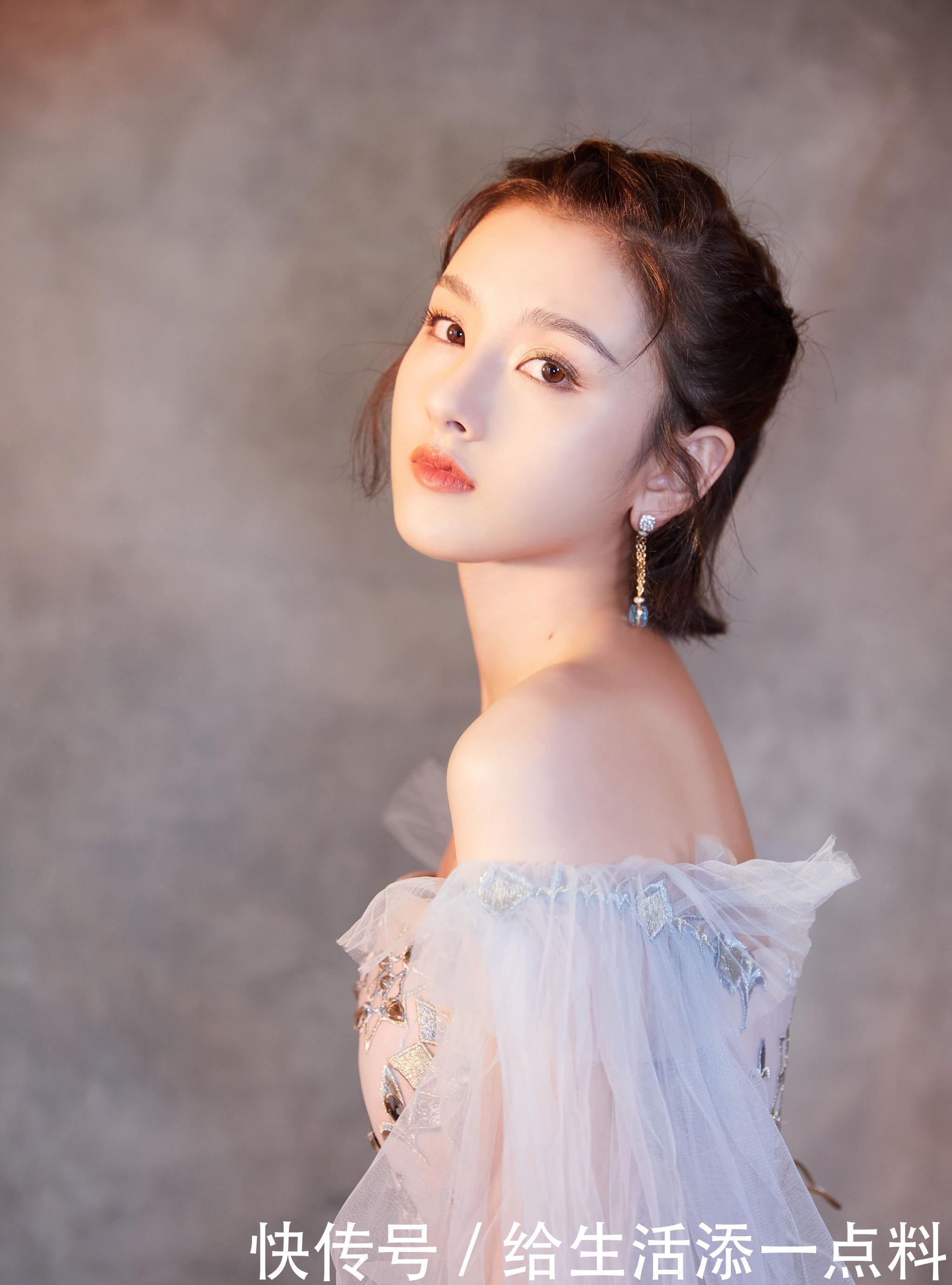 梦幻的网纱裙 让你的夏季更加雅致拥有别样风情