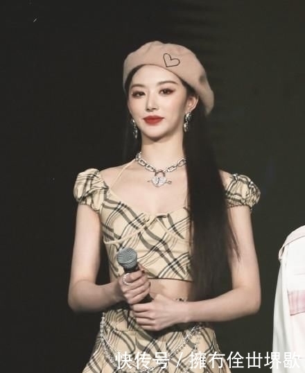 THE9年度热度榜出炉:虞书欣正面反超刘雨昕,谢可寅陆柯燃实力垫底