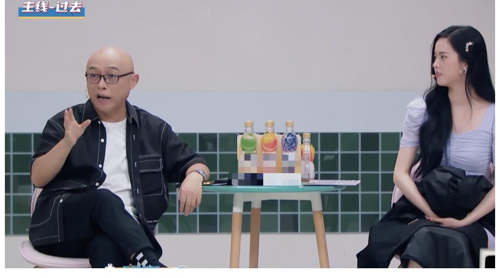 劉嘉越|朋友圈上百位異性，同時聯系三四位男生？他們現在很甜蜜！