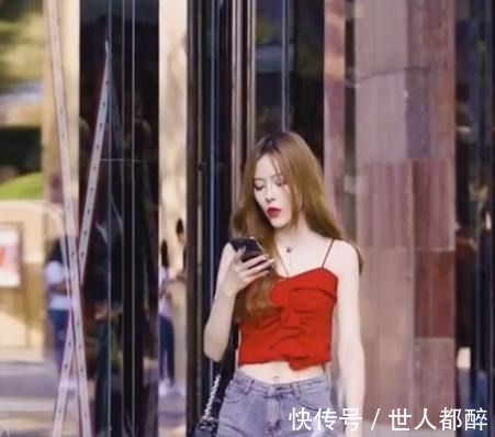 搭配|白皙的皮肤搭配上红色的服装,真亮眼!