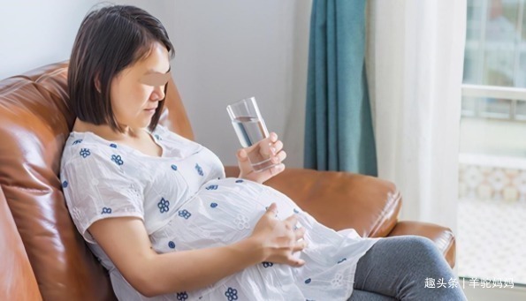 宝妈|孕妇饭后散步和不散步,在生产时差距一目了然,新手妈妈别大意