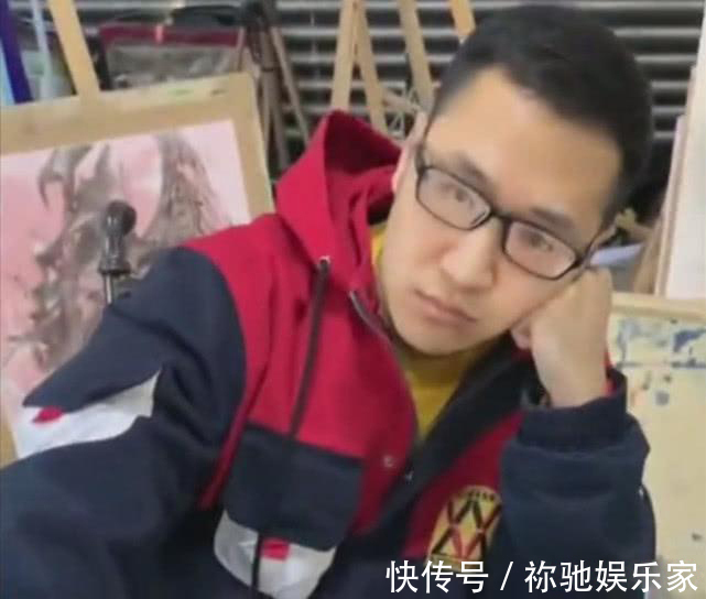 外出学!美术生为了上课睡觉,在眼镜片上画一双“眼睛”,老师差点被骗