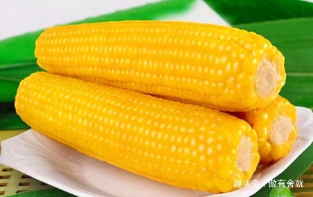 营养|女性担心自己老太快,要多吃3种食物,补充营养,滋养女性子宫