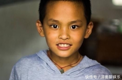 品行|孩子偷家里钱，家长到底该怎么做，两种做法，两种人生