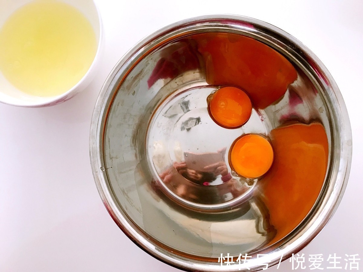 蛋黄饼干|给孩子做一款小零食，简单易学，美味无添加，比买的还好吃
