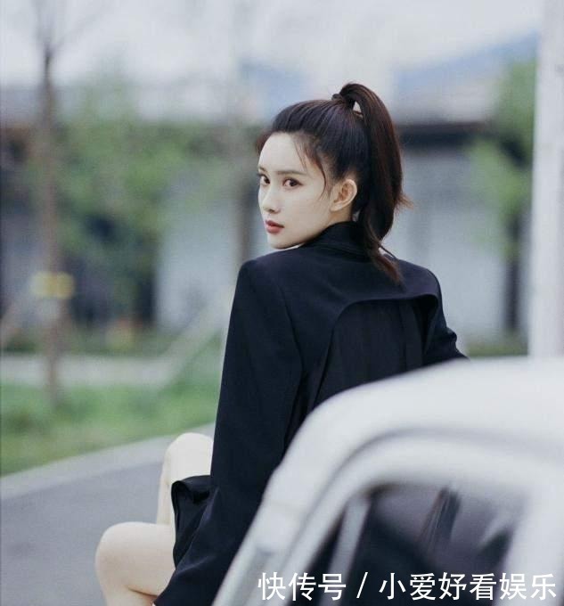 发际线|你适合“披发”还是“扎发”?看这几点就对了,留错显老十岁!