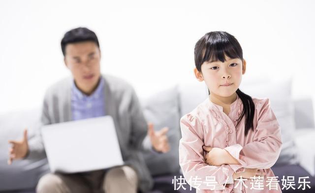 父母|母子在饭店吃了碗面,刚走出门,老板娘摇头这妈后半辈子惨咯