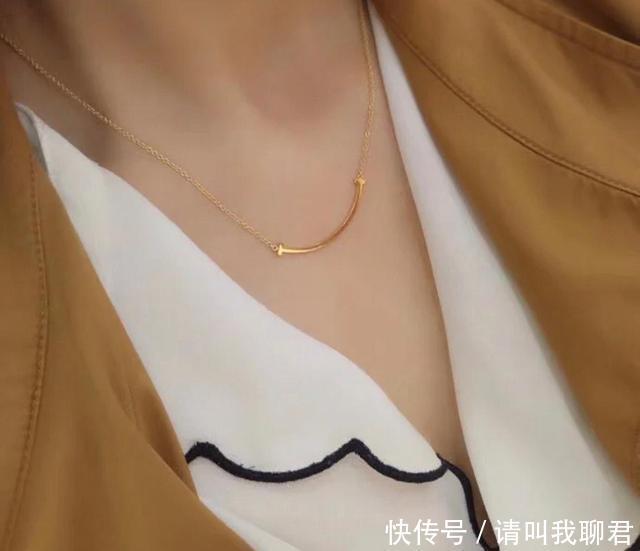饰品|女生公认的大牌项链黑天鹅掉色严重,小蛮腰精致,蒂芙尼很抢手
