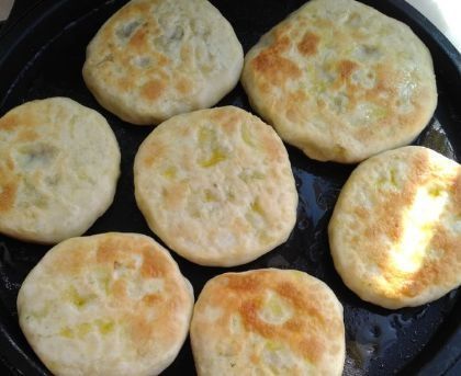 面团|和面时，记得多加1种料，不管烙什么饼，都外酥里软，鲜香味十足