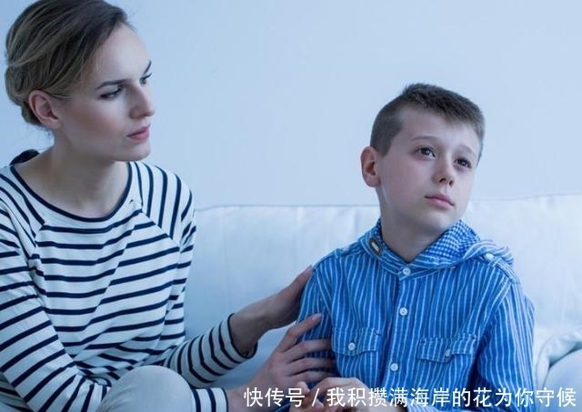 青春期|青春期还和奶奶睡,育儿师发现后很惊讶,直呼:对孩子影响太大了