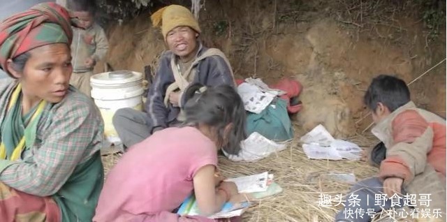 探访|尼泊尔山区穷人们的生活,中国小伙带着羊肉干探访,全家高兴吃肉