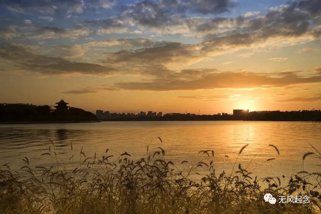 古镜记@王勃“偷”了古人诗句,加入自己文中,却成为千古名句,流传至今