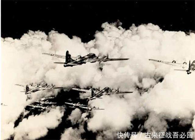 倒入|东京大轰炸:数十吨汽油被倒入,河水沸腾冒白烟,人被烧成焦炭