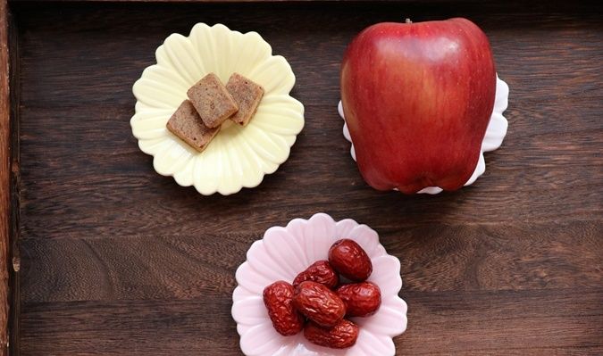 红枣|冬季，苹果和它是绝配，简单煮一煮，营养互补，不懂吃可惜了