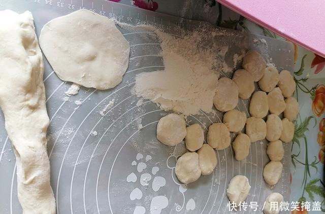 入秋|入秋后,就馋这个馅的饺子,东北人就好这一口,比萝卜韭菜鲜多了