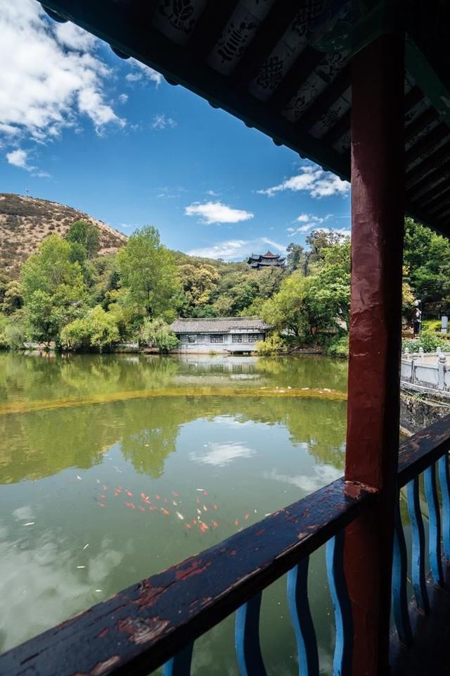 玉龙十三峰|丽江这个景区人少景色美，不收门票成为了丽江绝景