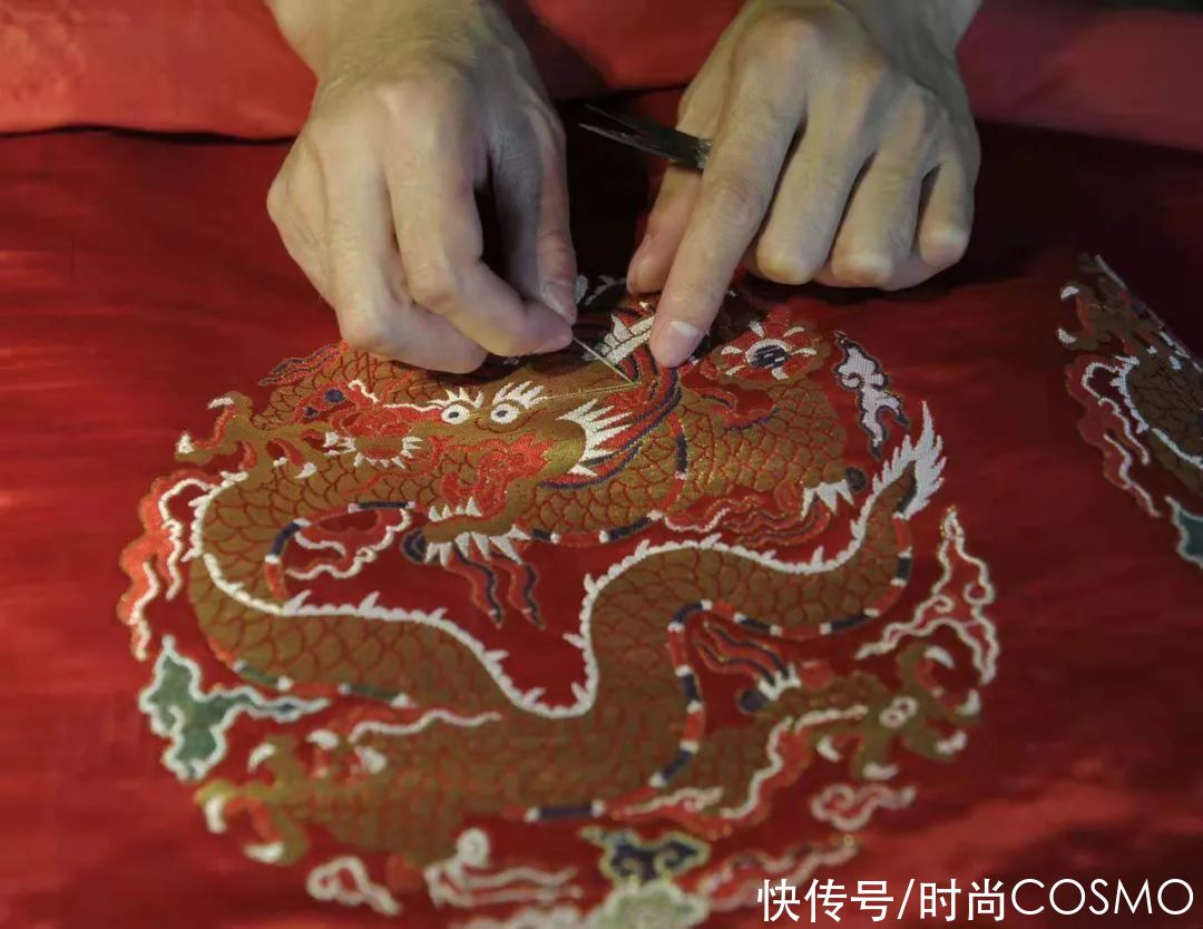 8800一米的面料，看一眼就知道值不值|时尚守艺人 | 吴颖