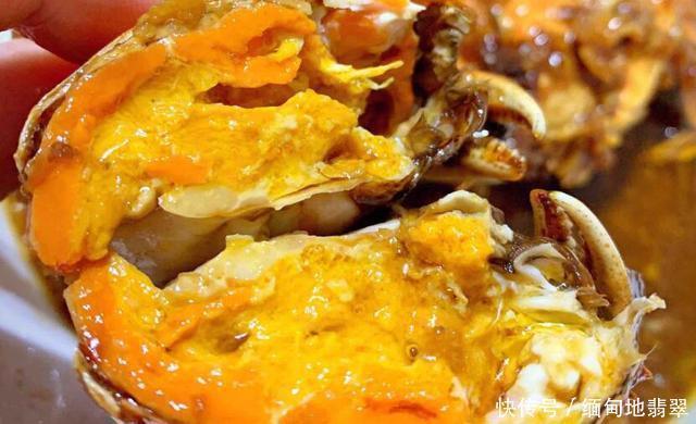 蒸“大闸蟹”别再用错了水,很多人做错了,难怪肉质老蟹膏少