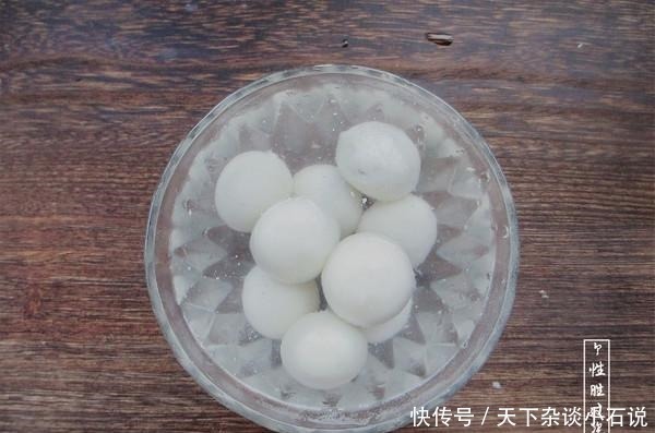 它是“穷人的阿胶”，一碗不到3块钱，每天吃一点，脸色红润
