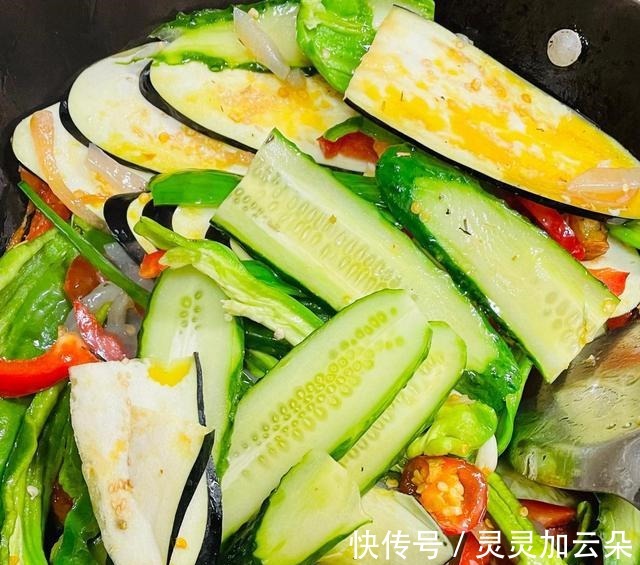 炒长菜——妈妈的创意菜,一盘吃足12种食材,零难度花样蔬菜做法!