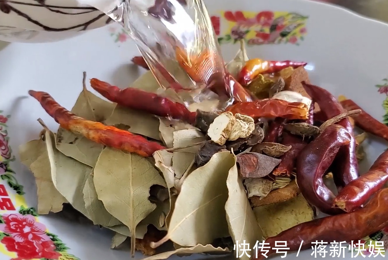 羊肉|羊肉新做法，保证软烂Q弹，不腥不膻，一次三斤都不够吃，太香了