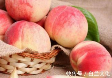 此物|吃完桃子一小时内,不能碰此物,很多人不清楚,现在知道还来得及