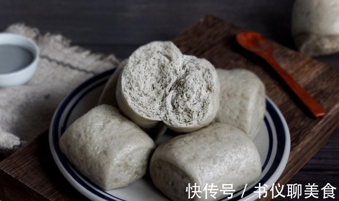 黑豆粉|白发最怕这食材,每天吃点,头发乌黑光泽,白发少了人也精神了