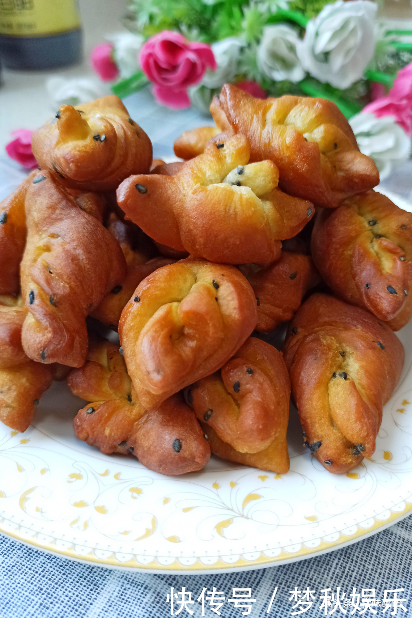 炸果子做更好吃,咬一口香甜嘎嘣脆,年味太足了,好吃不油腻