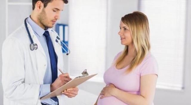孕妇|女性怀孕生子，尽量躲开这两个年龄段，以免孕妇胎儿都受累