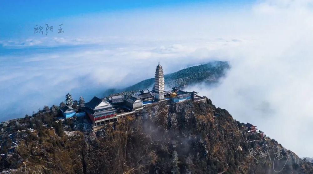 情结|云海与雪景、雾凇齐聚,惊艳了鸡足山的冬天!