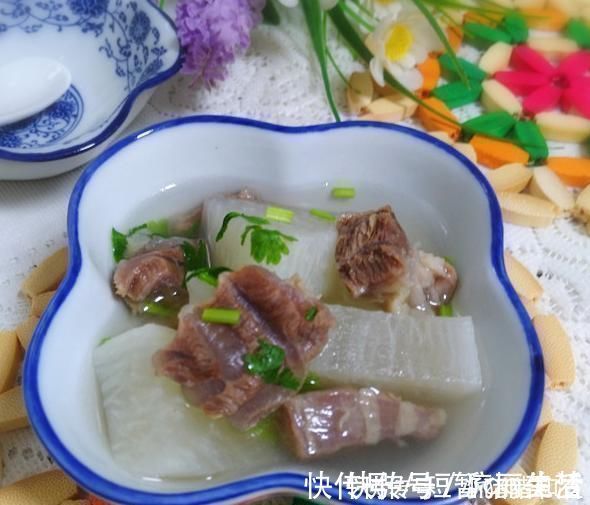 孩子|这菜和牛肉“天生一对”,再贵也要给孩子吃,增加免疫力,身体壮