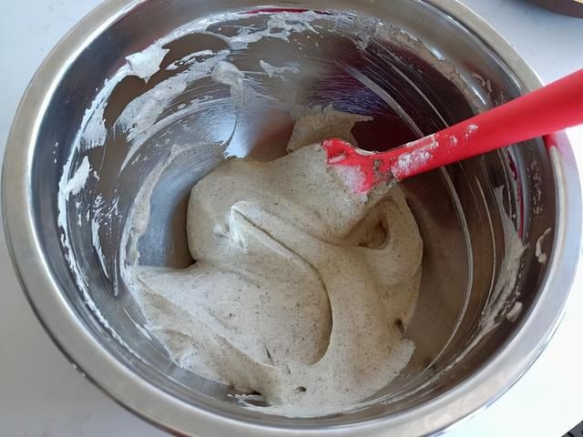 做芝麻红枣糕啦！不加糖也甜甜的，秋后1天2块我从不间断