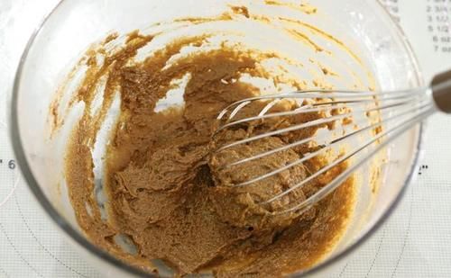  蛋白|入冬必备的甜点！焦糖饼干咖啡奶油蛋糕，爱上这香浓的美味