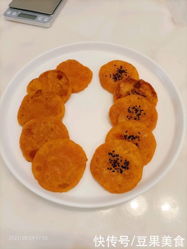 粉团|想要吃得健康,还是得吃香煎芝士蕃薯饼