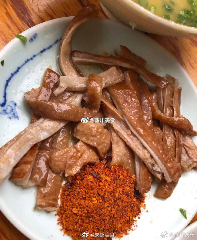  美食|成都肥肠美食攻略来了