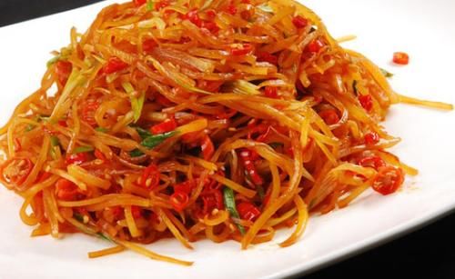 肥肉|一家四口查出高血压,6岁孩子也难逃一劫,医生咆哮:餐桌4物还不扔掉