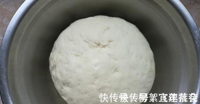 面卷|夏天，吃馒头包子不如吃它，一卷一蒸柔软筋道，比馒头包子好吃！